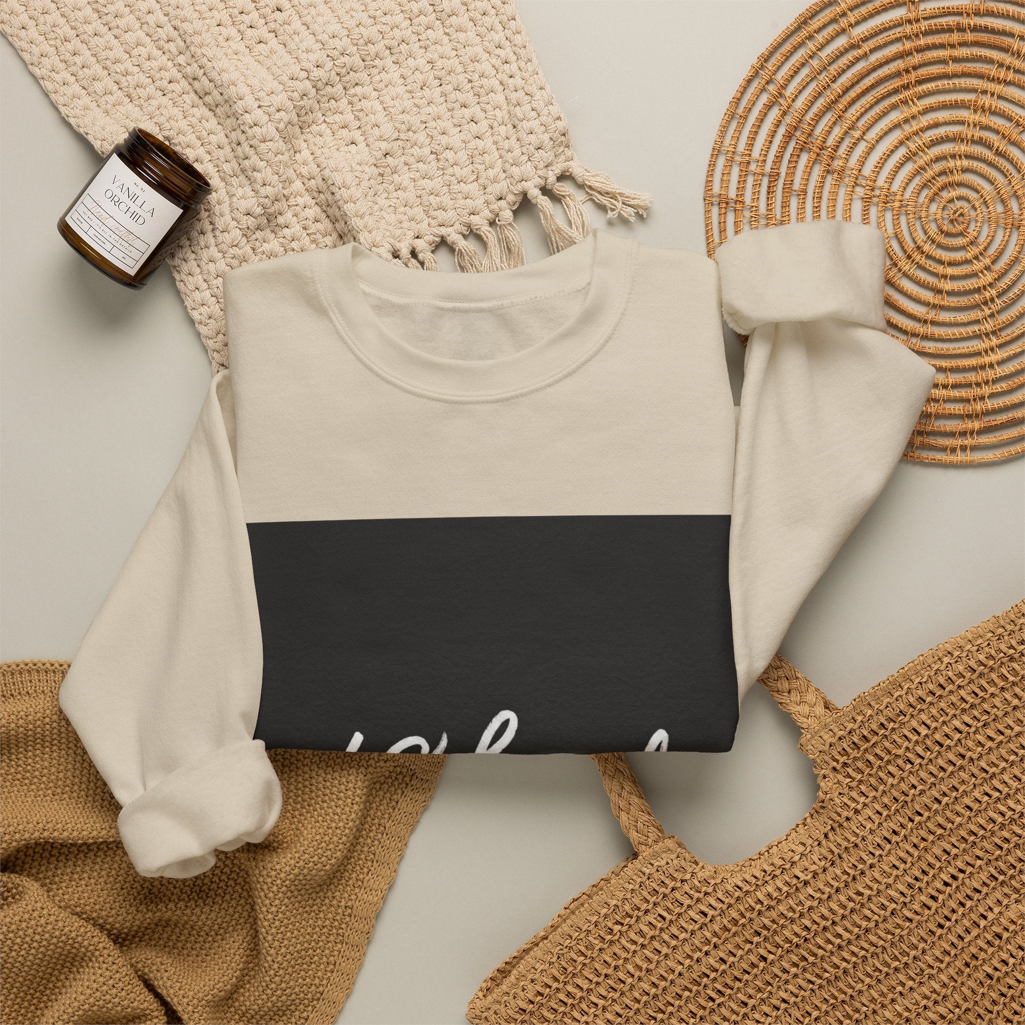 Crewneck Sweatshirt — Minimal '48Lonely' Script Graphic, Monochrome Casual Pullover
