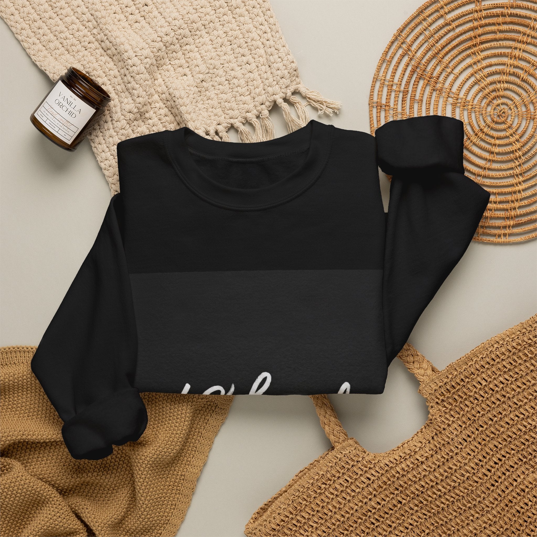 Crewneck Sweatshirt — Minimal '48Lonely' Script Graphic, Monochrome Casual Pullover